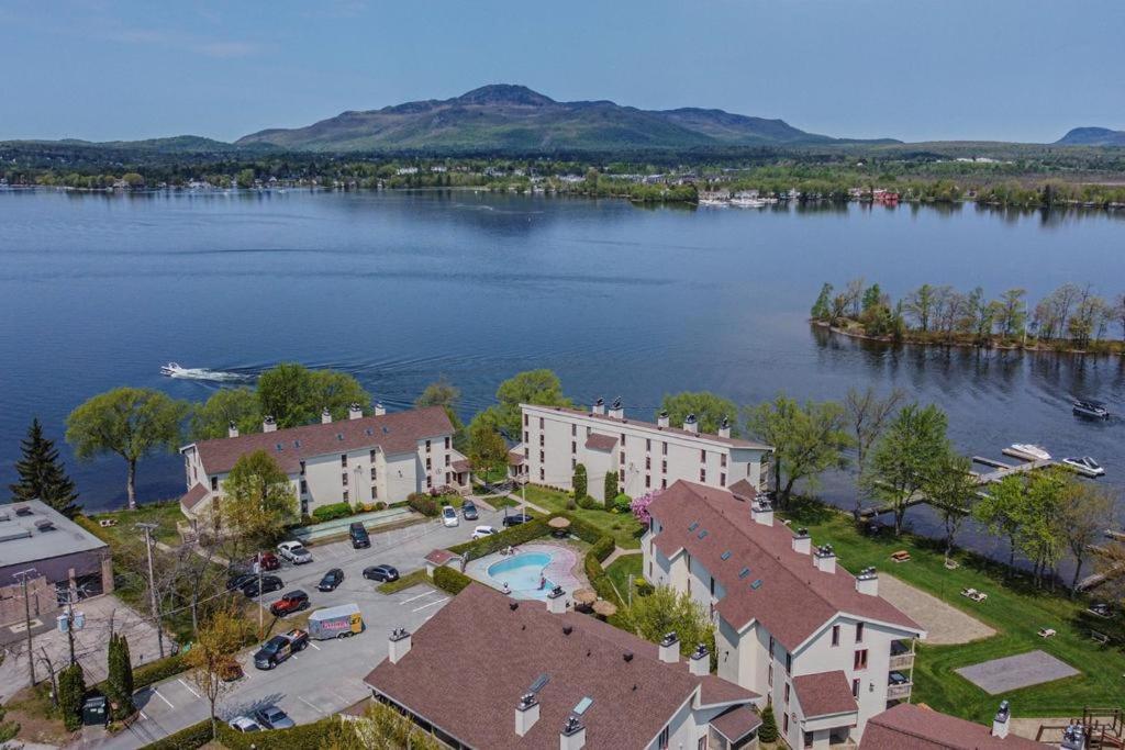 O'Berge Du Village C304 - Bord De L'Eau Magog Luaran gambar